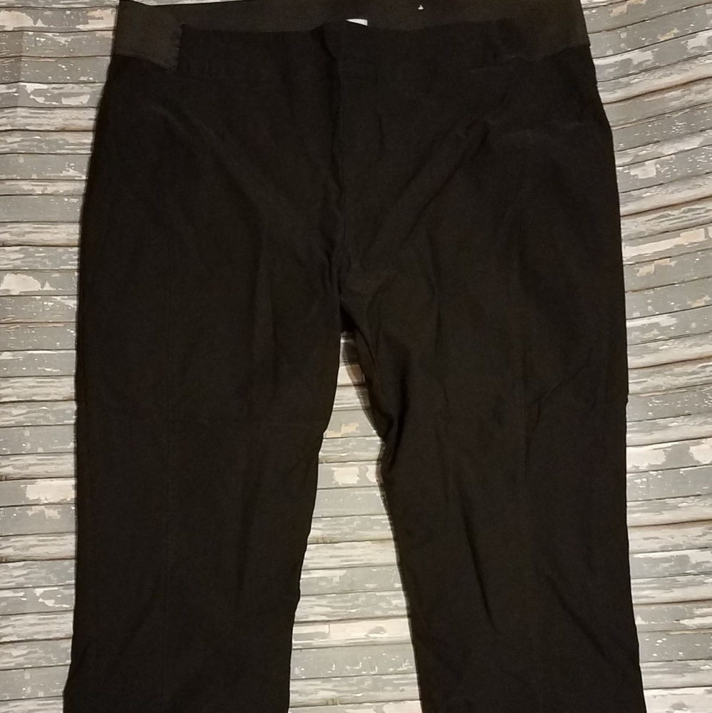Vera Wang Capris